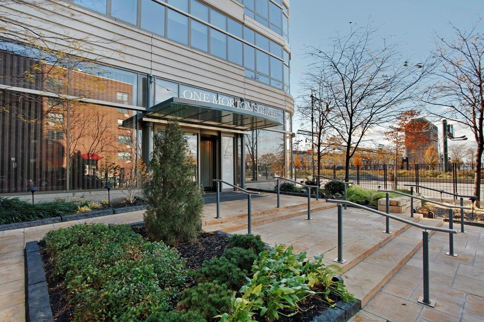 Building Photo - 1 Morton St