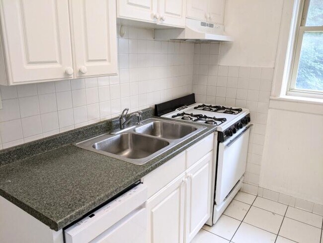 Foto del edificio - 1 bedroom in Evanston IL 60202
