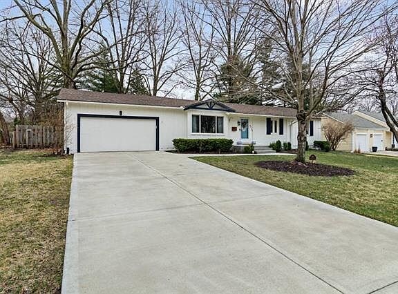 Foto principal - 9727 Canterbury St