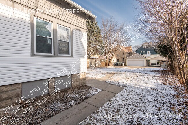 Building Photo - Must see! Stunning & updated 3 bedroom bun...