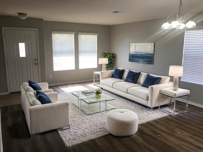 Building Photo - Great 5 bedroom home on Cul-de-sac with al...