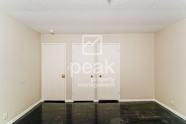 Foto del edificio - Beautiful 3 Bed/ 1 Bath home in Birmingham!