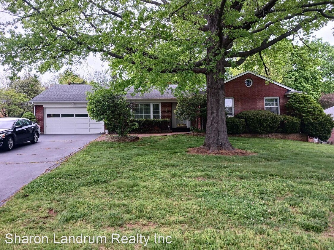 505 Brookview Rd, Louisville, KY 40207 House Rental in Louisville, KY