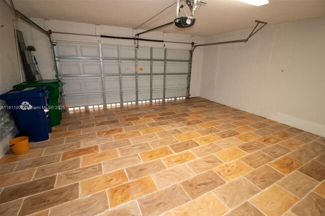 Foto del edificio - 5552 NW 125th Terrace