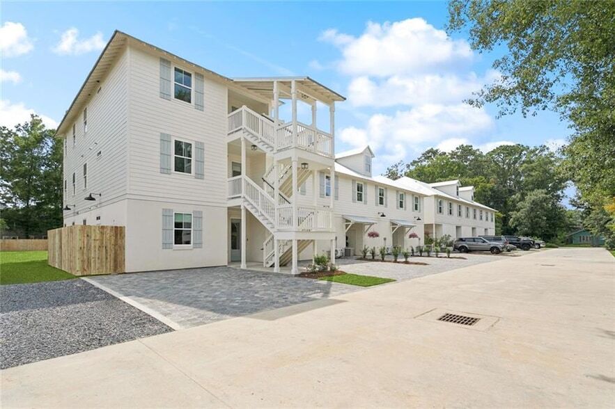 Foto principal - 745 Carroll St