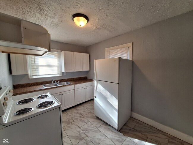 Foto del edificio - 1518 E Bradbury Ave