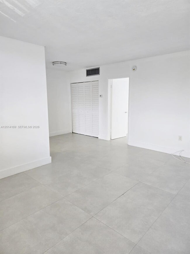Foto del edificio - 1475 NE 125th Terrace