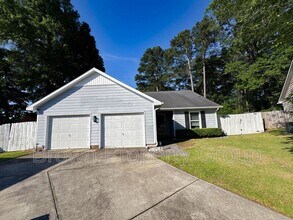 Building Photo - 5813 Bacarro Pl
