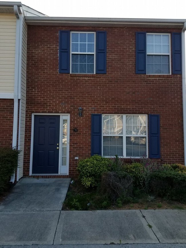 Building Photo - 70 Princeton Glen Ct