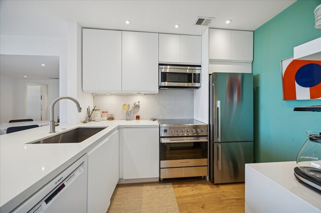 Foto del edificio - 3614 Montrose Blvd