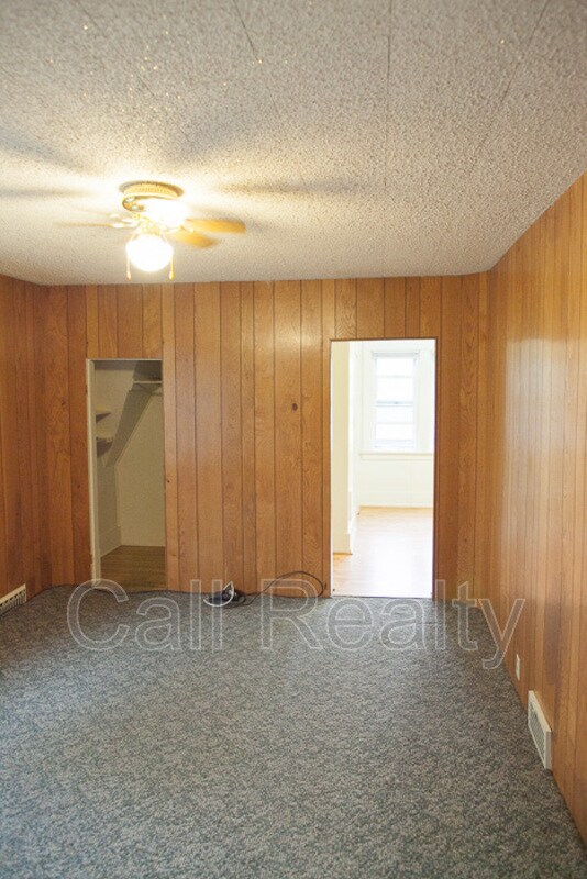 Foto del edificio - 1028 E Mission Ave