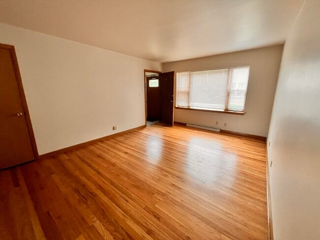 Building Photo - 3465 S 83rd St