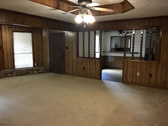 Building Photo - 526 Berwick Dr