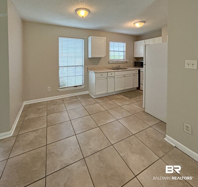 Foto del edificio - 6410 Schoel Ln