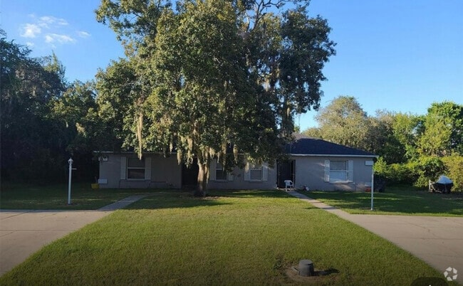 Building Photo - 3241 Courtney Dr