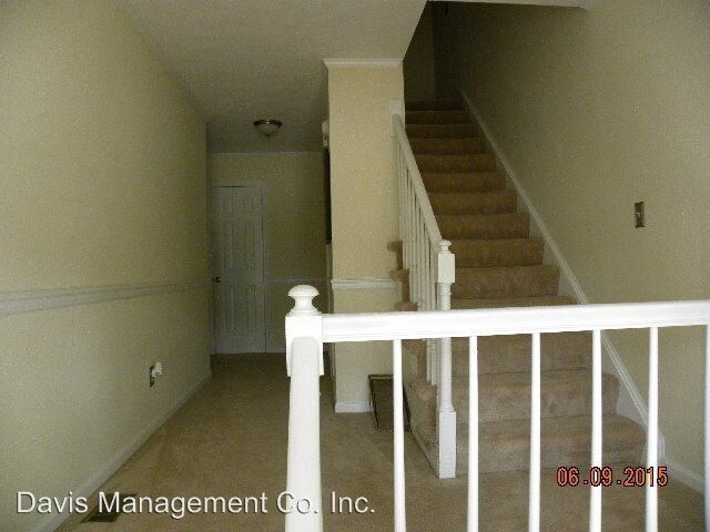 Building Photo - 3 br, 2.5 bath House - 28 W Wainwright Drive