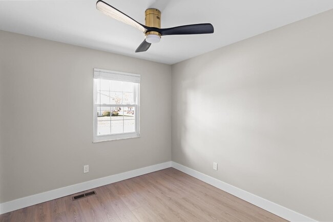 Foto del edificio - 2180 Glenoro Dr