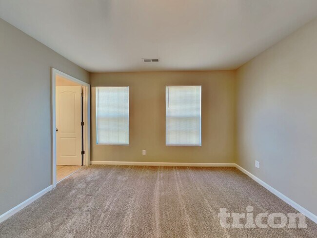 Building Photo - 3349 Table Rock Dr