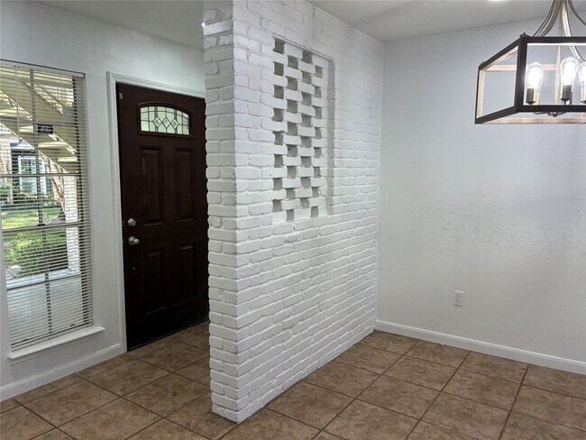 Foto del edificio - 13026 Trail Hollow Dr