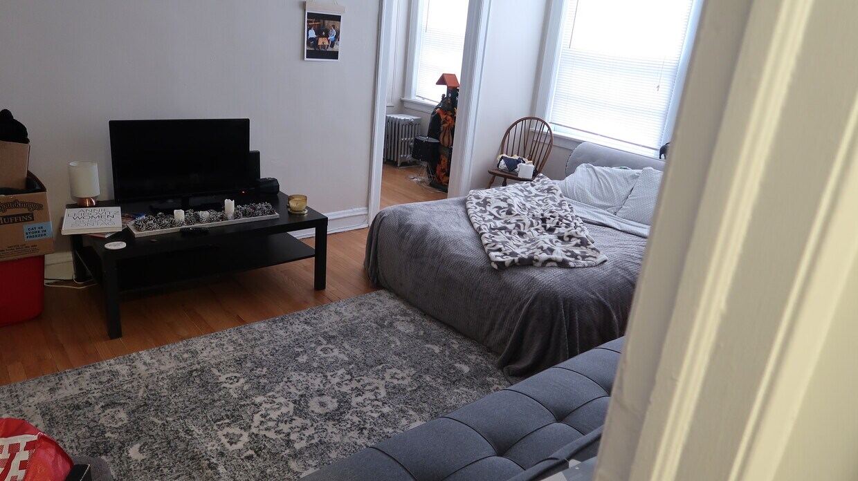 1716 W Albion Ave Unit B2, Chicago, IL 60626 1716 W Albion Ave