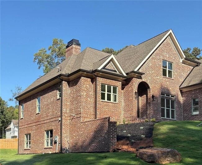 Building Photo - 133 W Putnam Ferry Rd