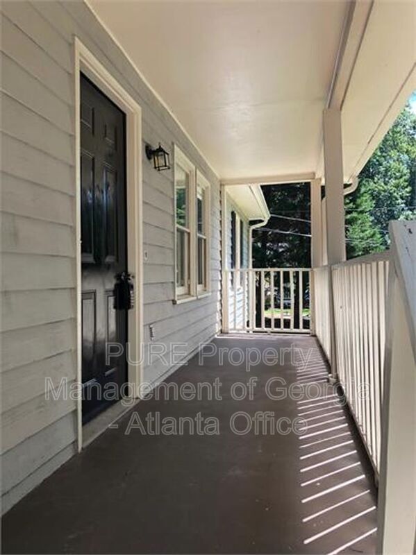 Building Photo - 55 Sunnybrook Dr