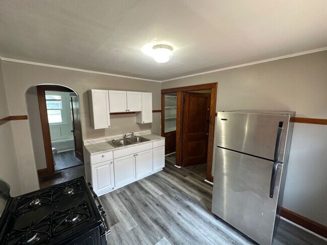 Building Photo - 3230-3230A N 35th St. - Duplex