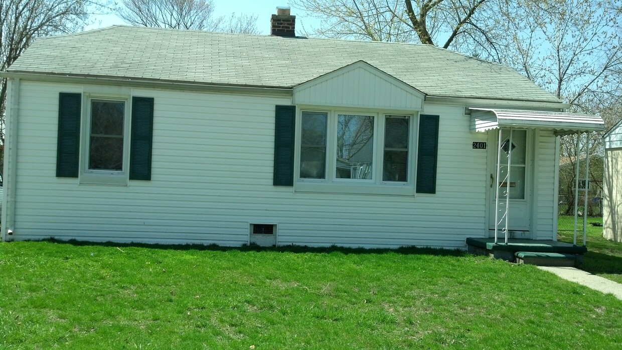 Front of home - 2401 Harris St