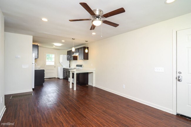 Building Photo - 1026 Wade Ave