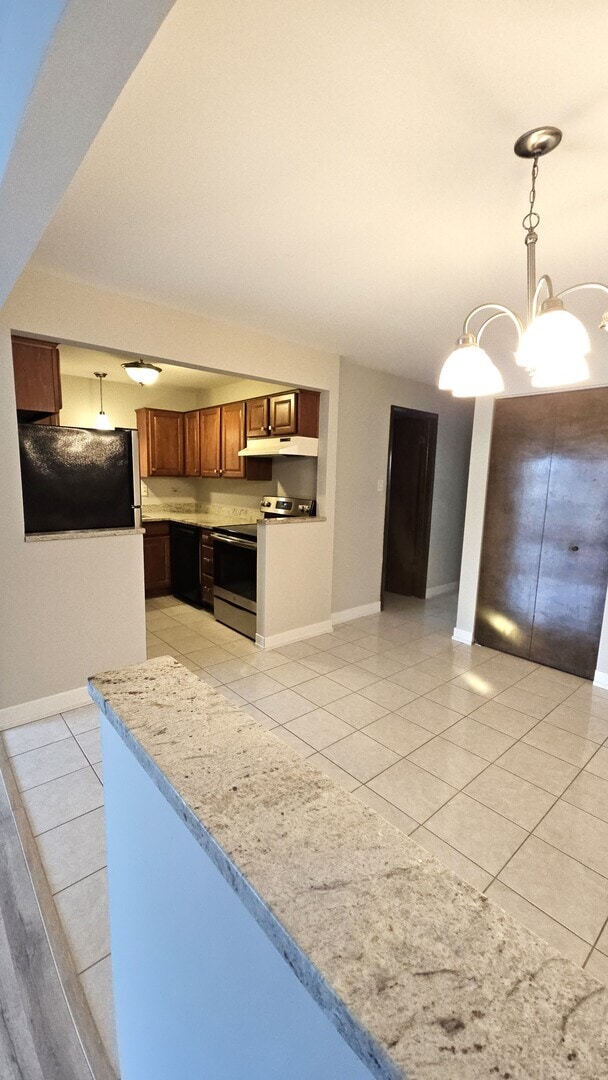 Foto del edificio - 7540 W 111th St