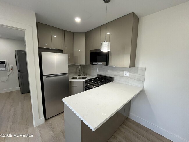 Foto del edificio - 1217 Ocean Ave N