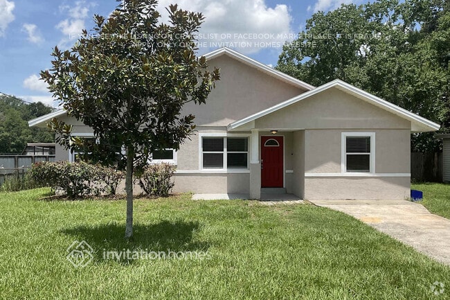 Building Photo - 142 Country Club Cir