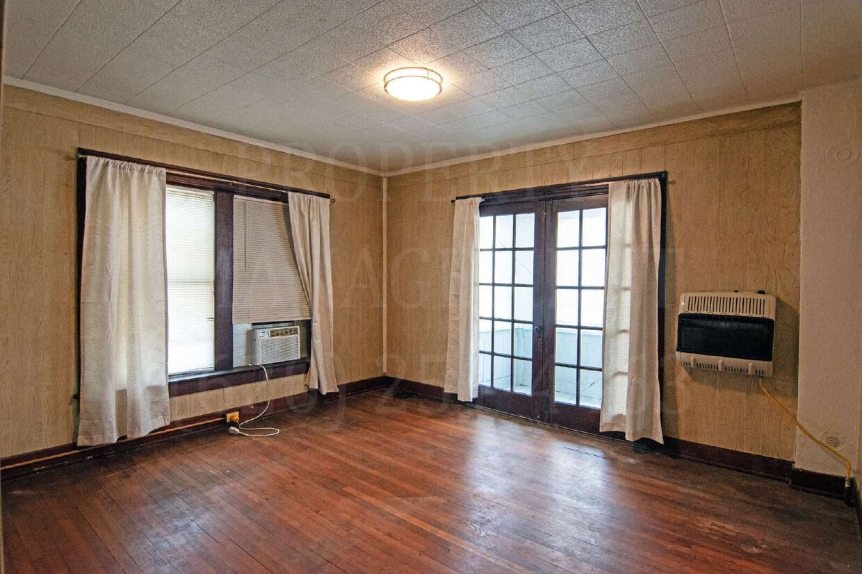 Primary Photo - Studio Apartment