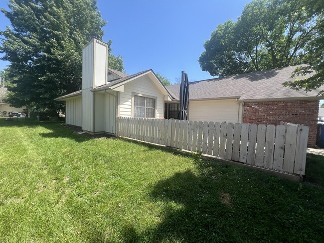 Building Photo - 3726 Pinnacle Ct
