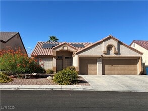 Building Photo - 1044 Thornfield Ln