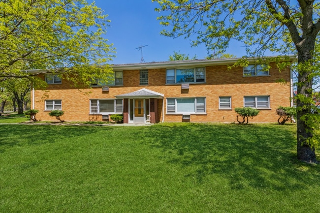 Building Photo - 909 Elder Rd