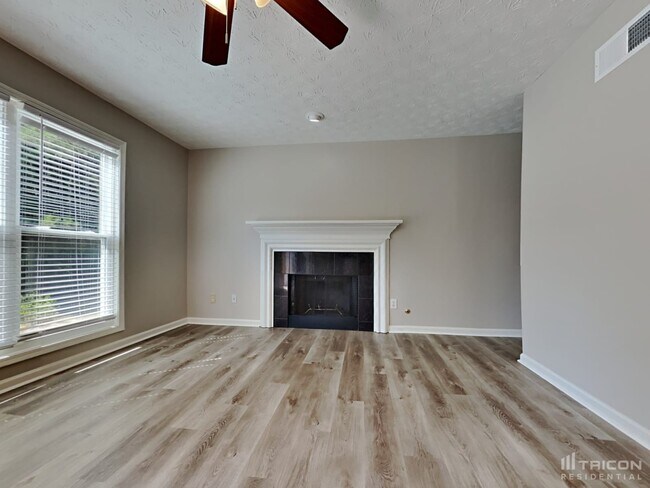 Foto del edificio - 2700 Peachtree Parc Ln