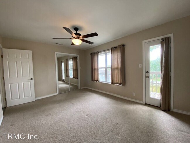 Building Photo - 3 br, 2.5 bath House - 3117 LAGUNA SHORE DR.