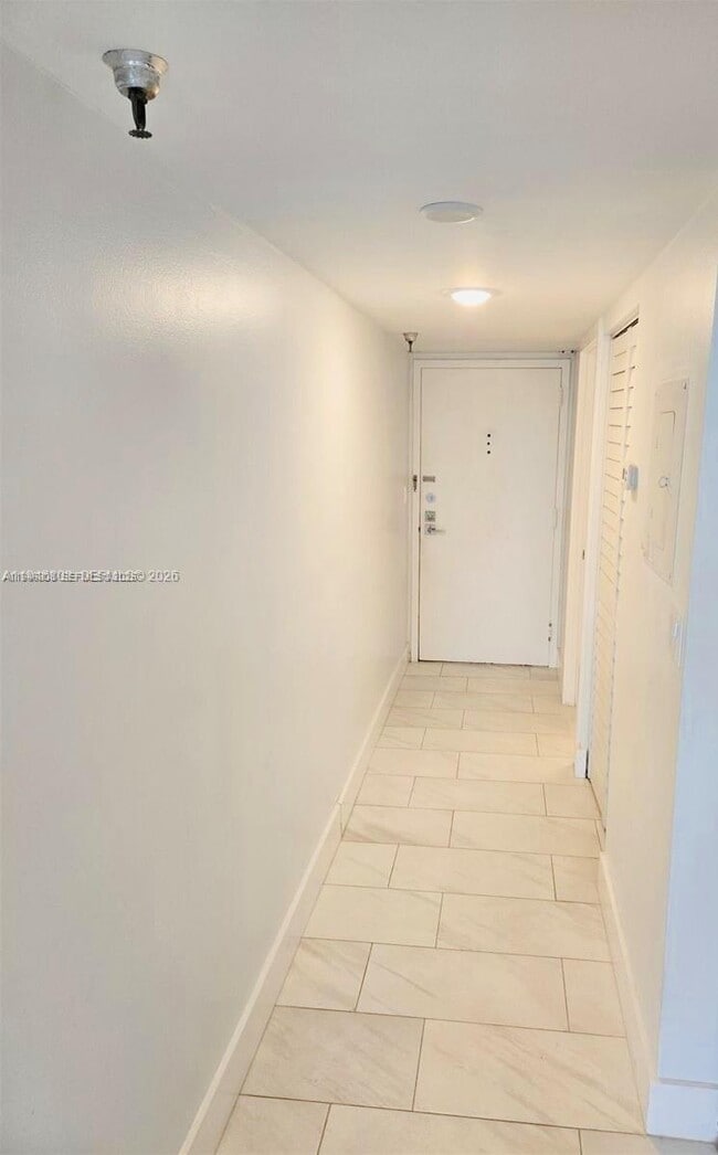 Foto del edificio - 290 174th St St