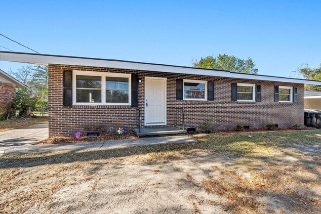 Building Photo - 1413 Springview Dr