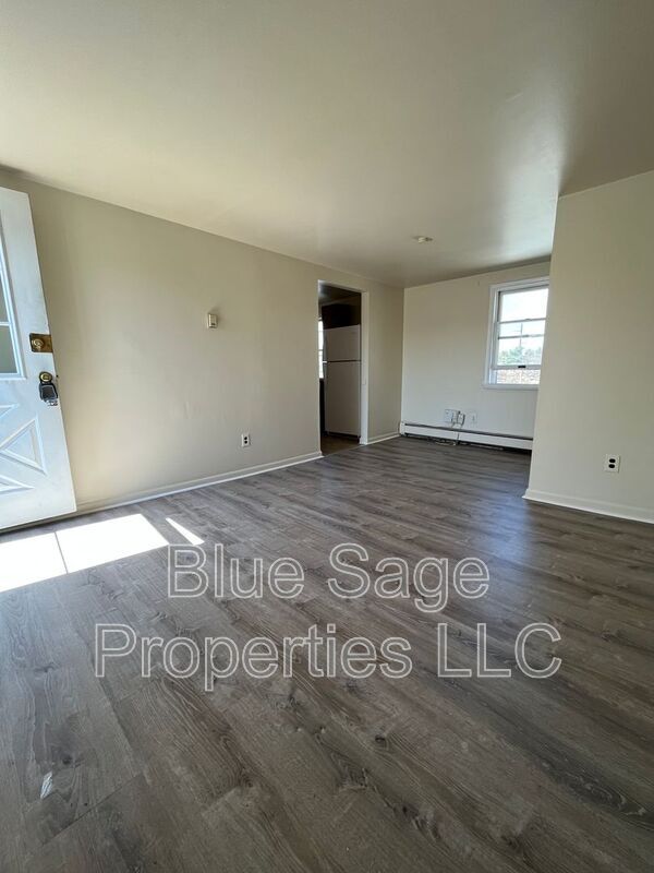 Foto del edificio - 1010 Yates Ave