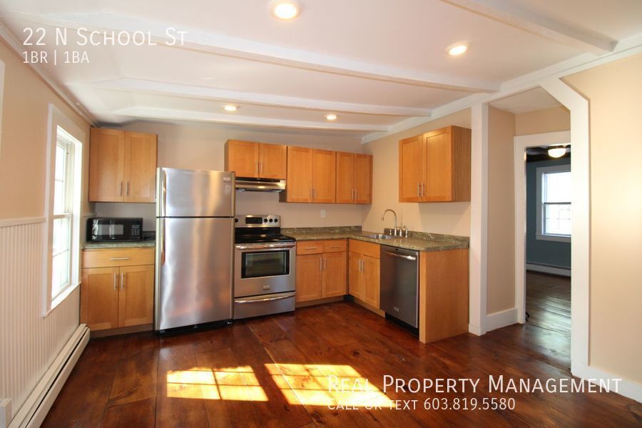 Primary Photo - Quaint Portsmouth 1 Bedroom on the Edge of...
