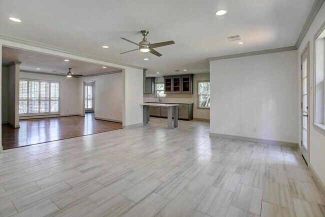 Building Photo - 5402 Cheena Dr