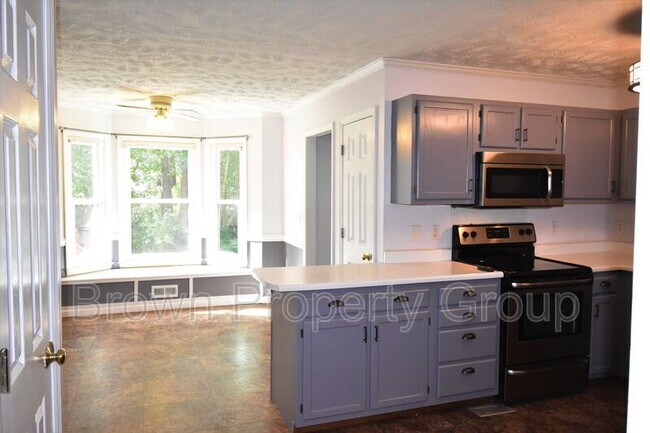 Building Photo - 6405 Rolling Meadows Ln