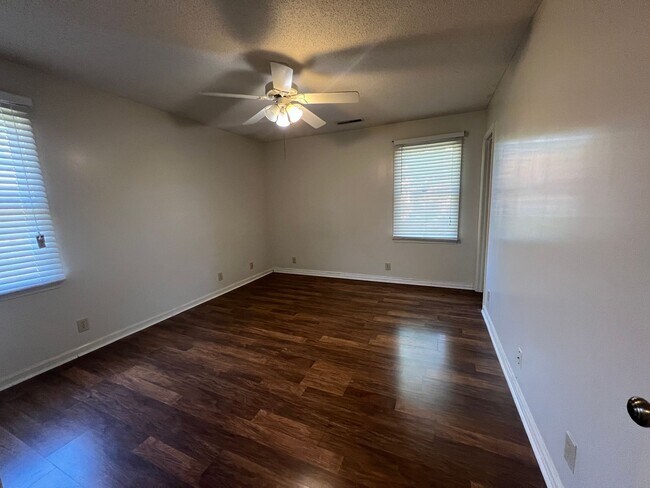 Foto del edificio - Mallwood