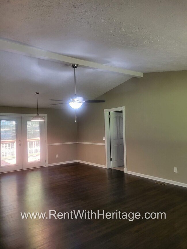 Foto del edificio - WOW!!! GORGEOUS RANCH WITH MANY UPGRADES /...