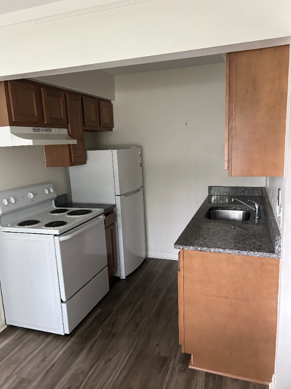Foto del edificio - 21103 Vernier Rd