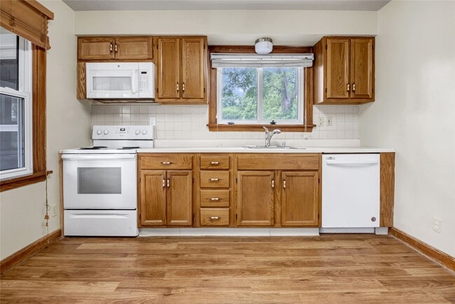 Building Photo - 12320 Eckelmann Ln