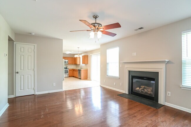 Foto del edificio - 5938 Firethorne Ln