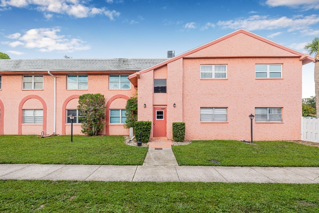 Photo - 252 SW Monroe Cir N Apartment